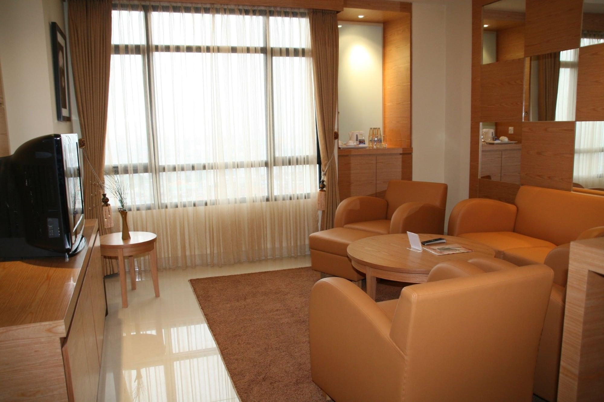 Grand Pasundan Convention Hotel Бандунг Экстерьер фото