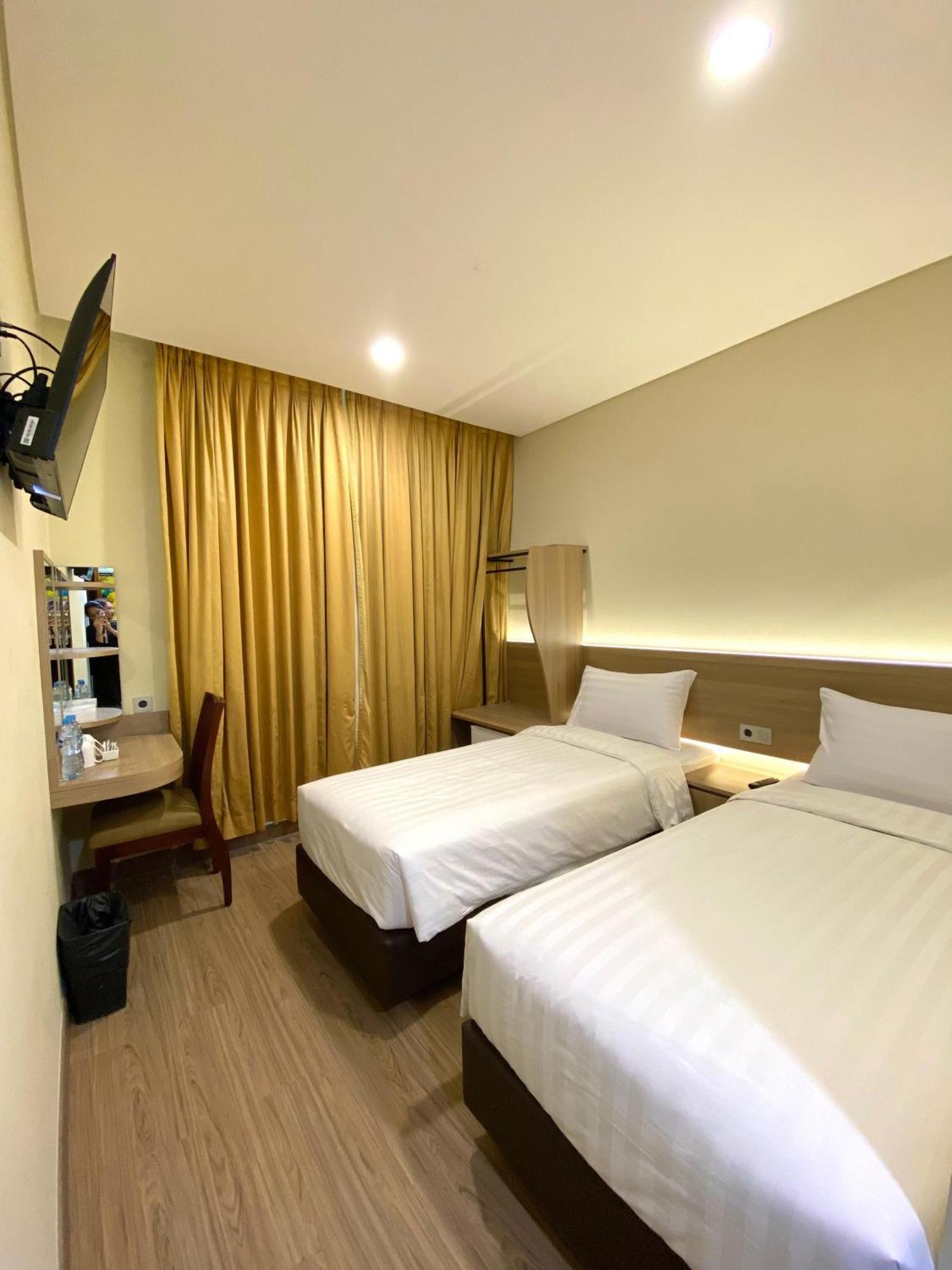 Grand Pasundan Convention Hotel Бандунг Экстерьер фото