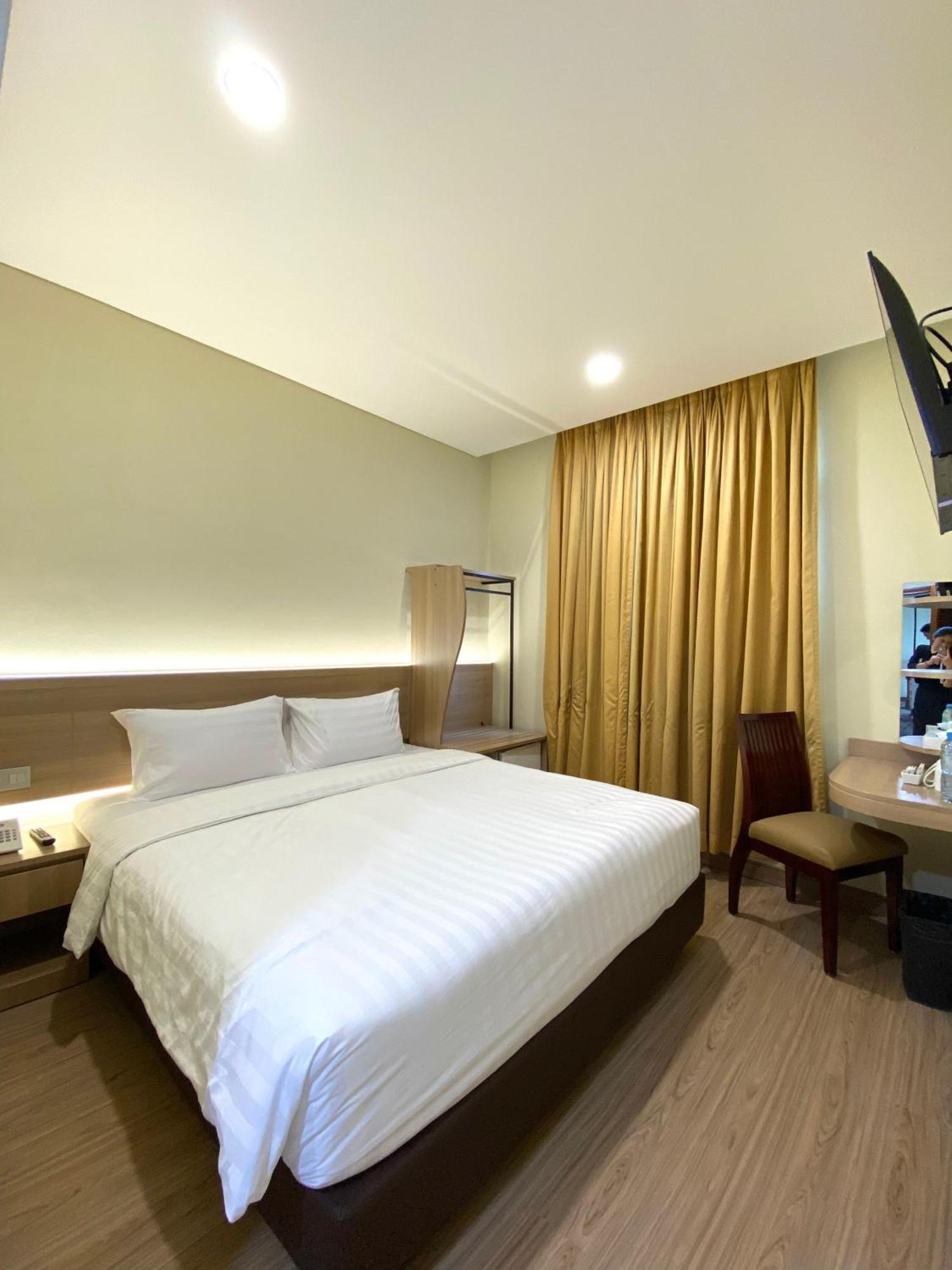 Grand Pasundan Convention Hotel Бандунг Экстерьер фото