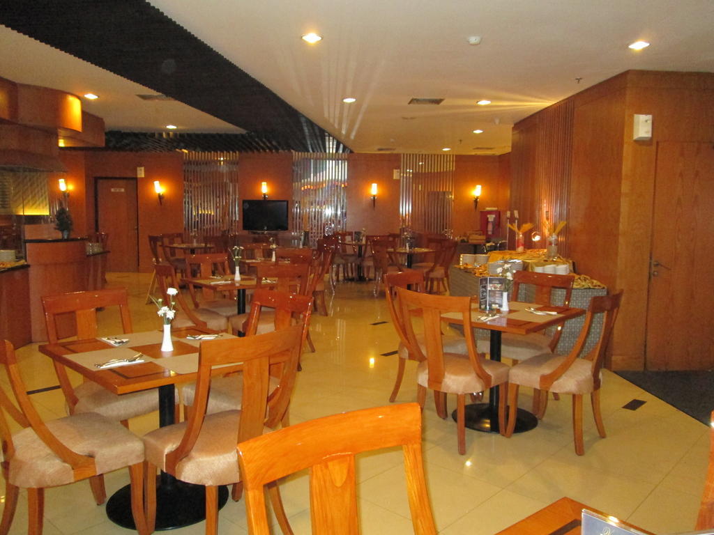 Grand Pasundan Convention Hotel Бандунг Экстерьер фото