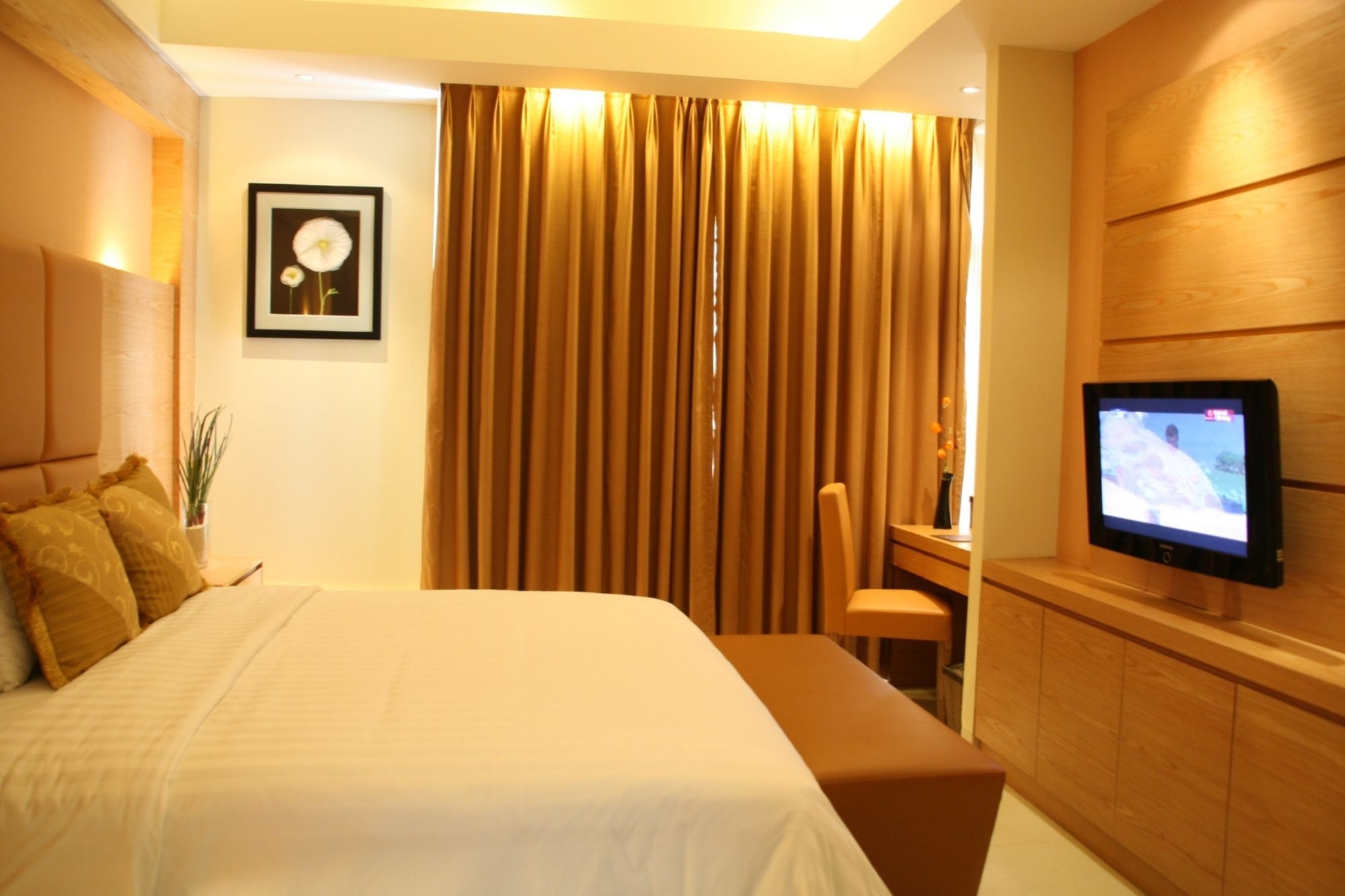 Grand Pasundan Convention Hotel Бандунг Экстерьер фото