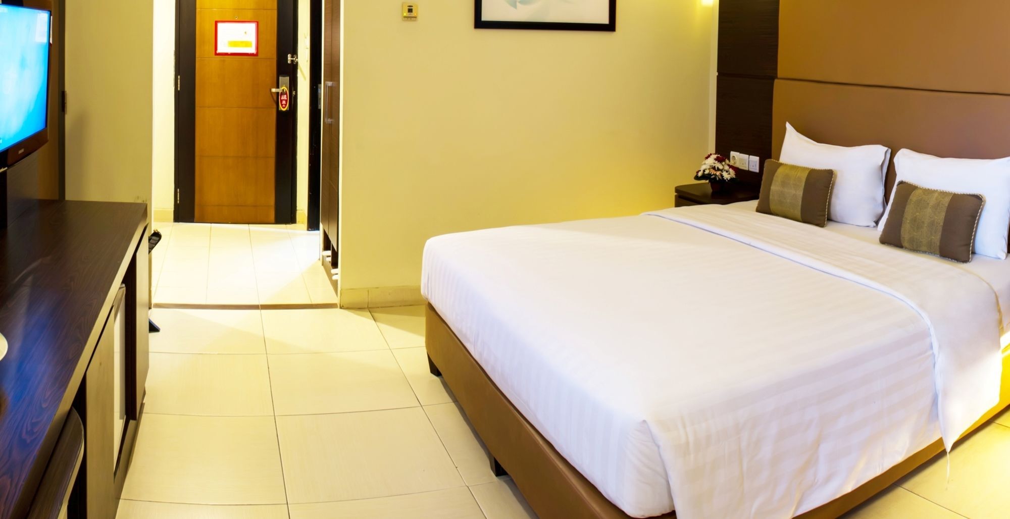 Grand Pasundan Convention Hotel Бандунг Экстерьер фото